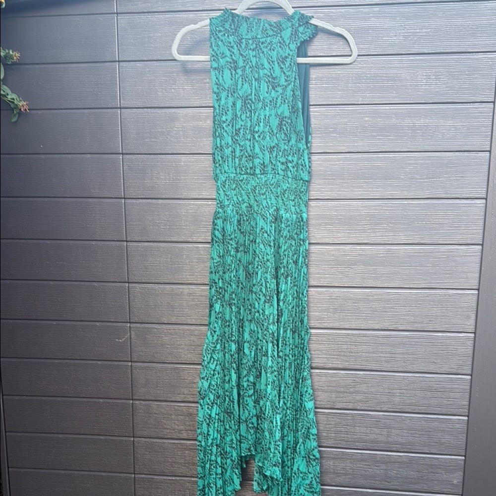 Elegant Green Patterned Dress - OLIVACEOUS Size Medium Maxi Dress - NWOT